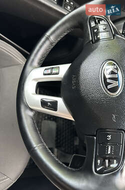 Позашляховик / Кросовер Kia Sportage 2014 в 