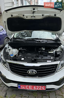 Позашляховик / Кросовер Kia Sportage 2014 в 