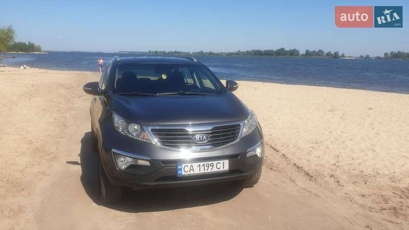 Позашляховик / Кросовер Kia Sportage 2011 в Черкасах
