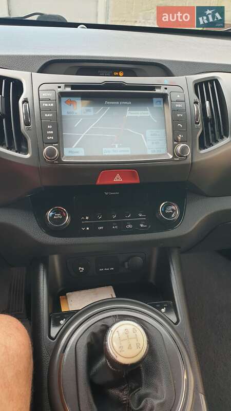 Позашляховик / Кросовер Kia Sportage 2011 в Черкасах