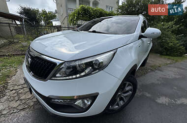 Позашляховик / Кросовер Kia Sportage 2015 в 