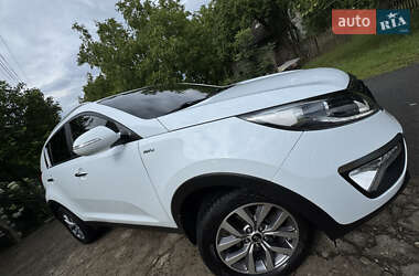Позашляховик / Кросовер Kia Sportage 2015 в 