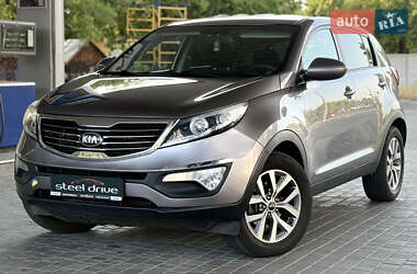 Позашляховик / Кросовер Kia Sportage 2015 в Миколаєві