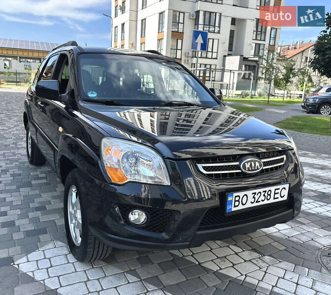 Позашляховик / Кросовер Kia Sportage 2008 в Івано-Франківську