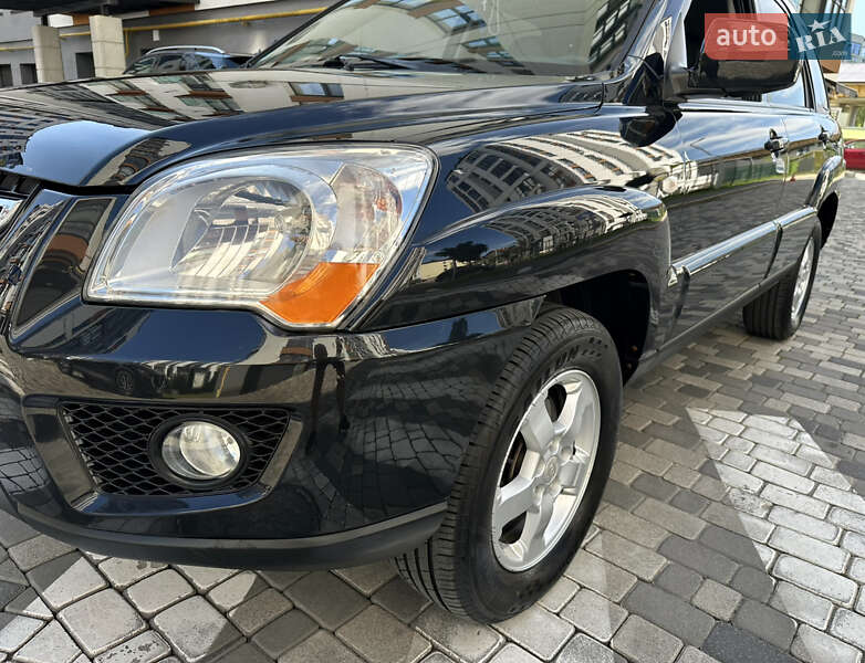 Позашляховик / Кросовер Kia Sportage 2008 в Івано-Франківську