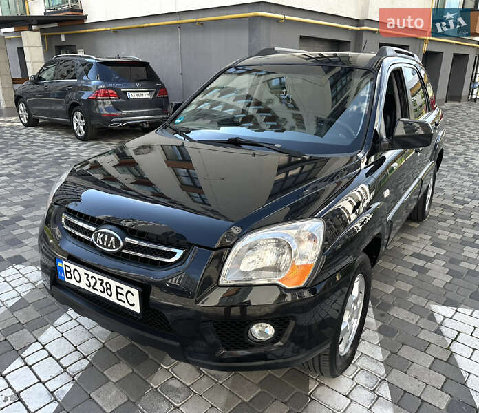 Позашляховик / Кросовер Kia Sportage 2008 в Івано-Франківську
