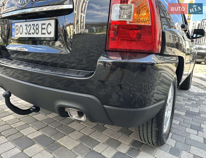 Позашляховик / Кросовер Kia Sportage 2008 в Івано-Франківську