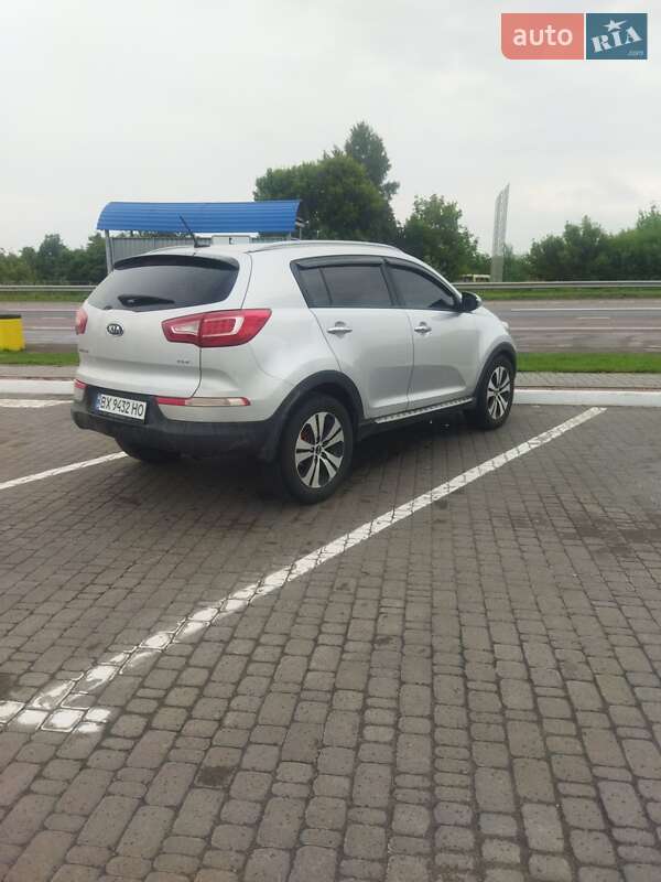Внедорожник / Кроссовер Kia Sportage 2012 в Изяславе