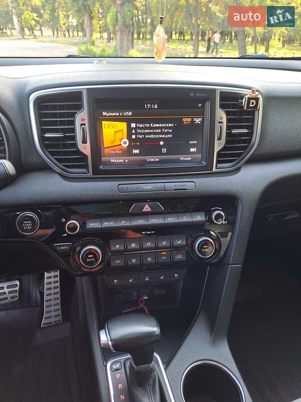 Внедорожник / Кроссовер Kia Sportage 2016 в Павлограде