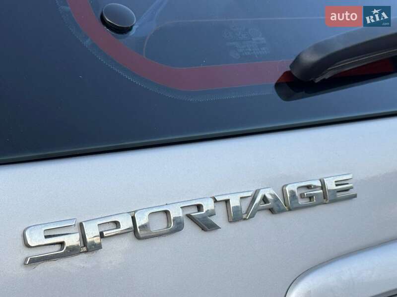 Позашляховик / Кросовер Kia Sportage 2008 в Охтирці