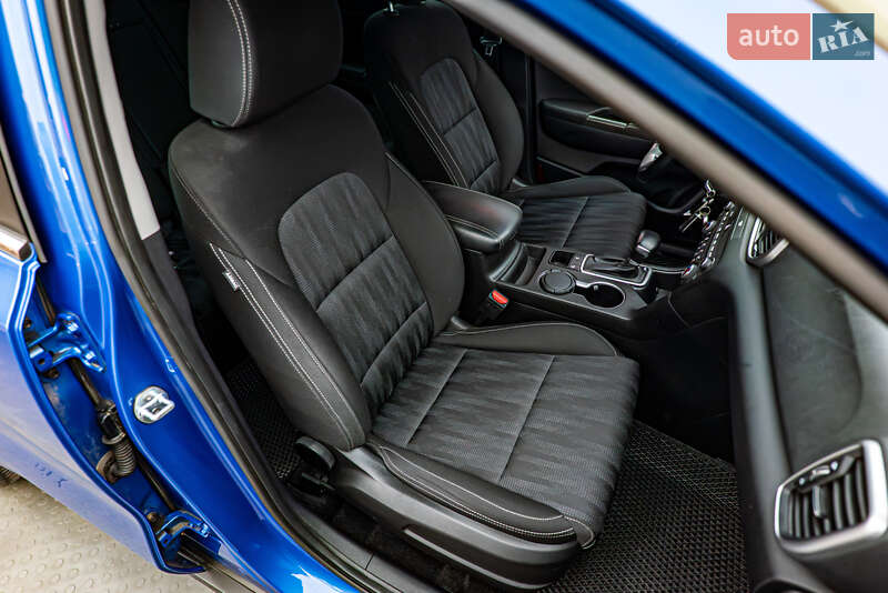 Внедорожник / Кроссовер Kia Sportage 2020 в Киеве