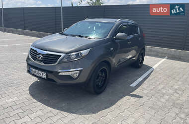 Позашляховик / Кросовер Kia Sportage 2012 в Миколаєві