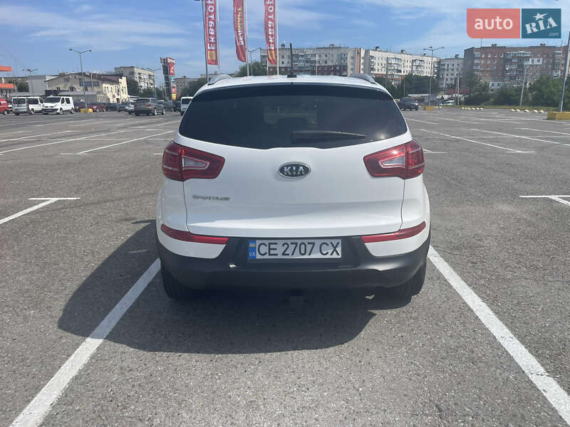 Внедорожник / Кроссовер Kia Sportage 2011 в Черновцах