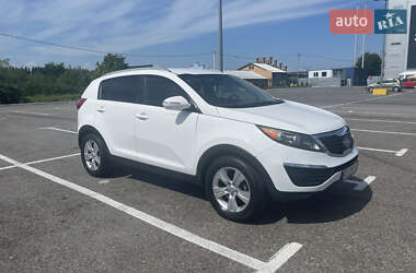 Позашляховик / Кросовер Kia Sportage 2011 в Чернівцях