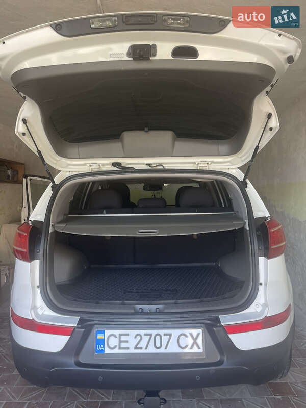 Внедорожник / Кроссовер Kia Sportage 2011 в Черновцах