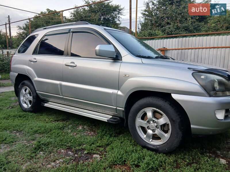 Позашляховик / Кросовер Kia Sportage 2008 в Конотопі