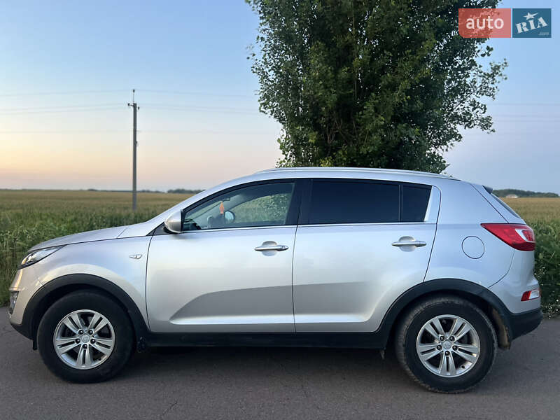 Позашляховик / Кросовер Kia Sportage 2013 в Борисполі