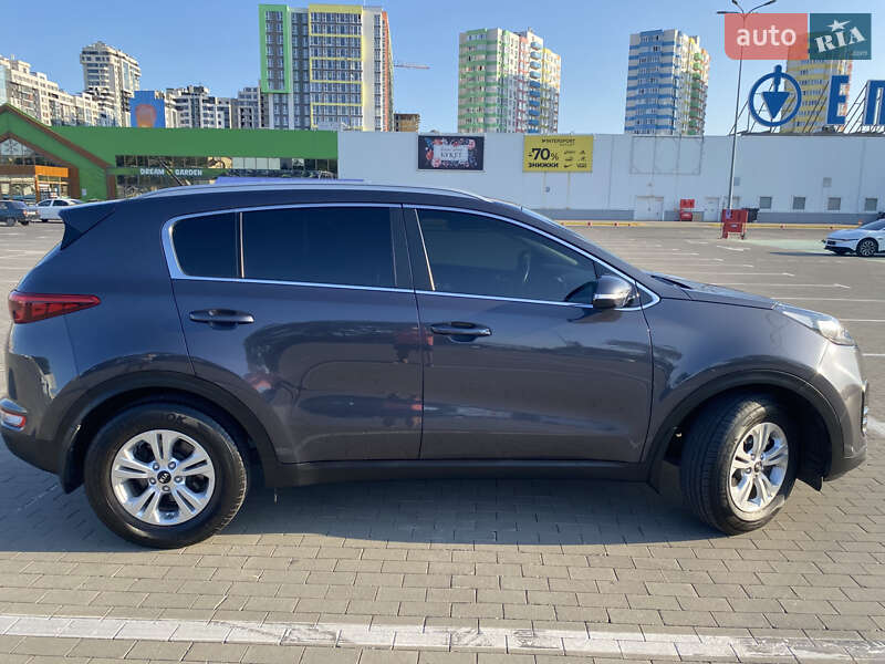 Внедорожник / Кроссовер Kia Sportage 2016 в Одессе