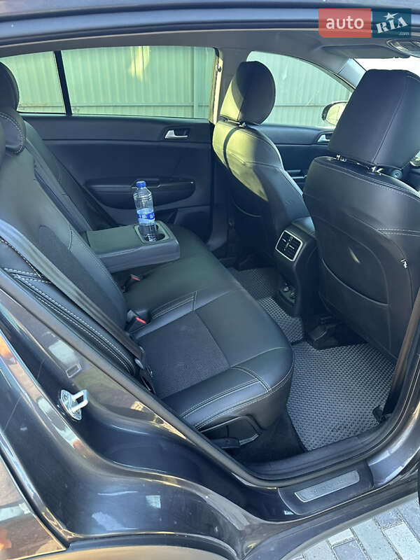 Позашляховик / Кросовер Kia Sportage 2017 в Києві