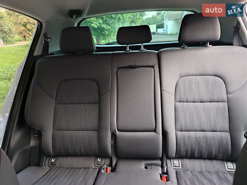 Внедорожник / Кроссовер Kia Sportage 2016 в Прилуках