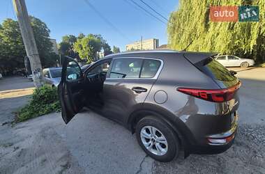 Позашляховик / Кросовер Kia Sportage 2016 в Житомирі