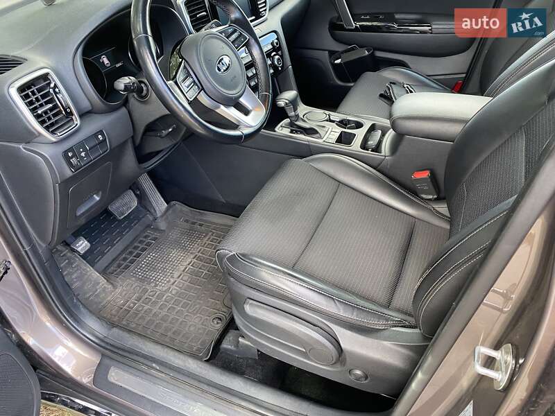 Позашляховик / Кросовер Kia Sportage 2018 в Черкасах