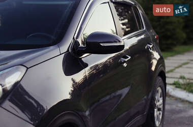 Внедорожник / Кроссовер Kia Sportage 2017 в Староконстантинове
