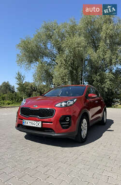 Внедорожник / Кроссовер Kia Sportage 2016 в Хмельницком
