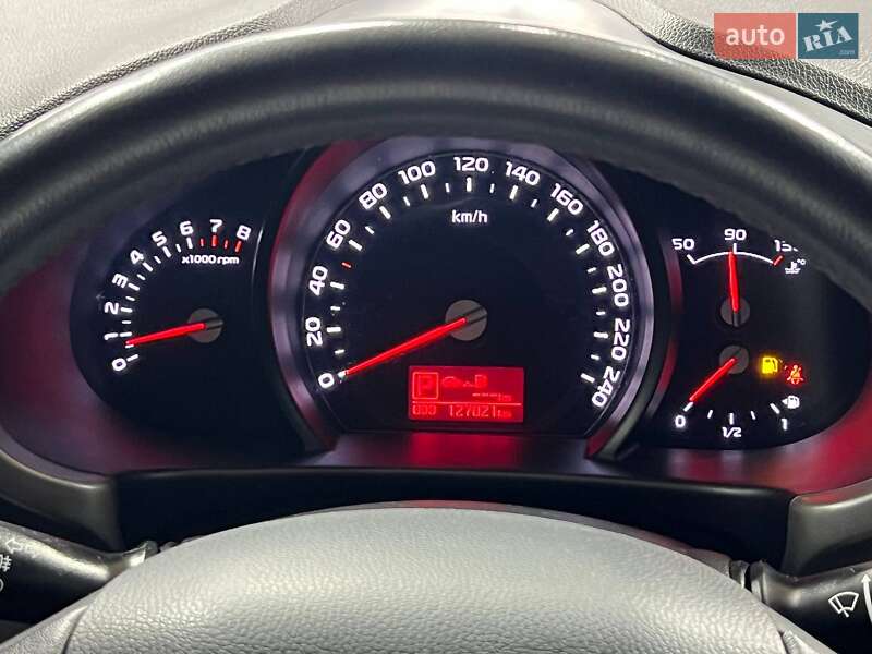 Позашляховик / Кросовер Kia Sportage 2014 в Одесі