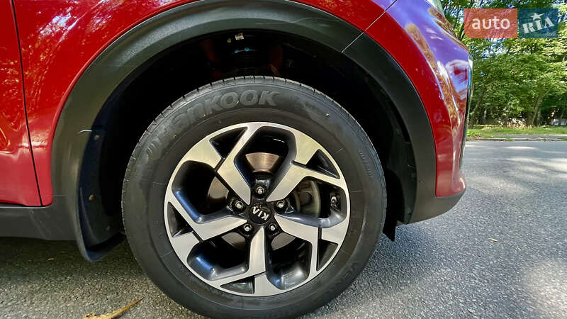 Внедорожник / Кроссовер Kia Sportage 2020 в Черновцах