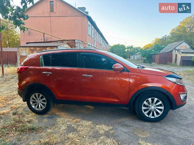 Внедорожник / Кроссовер Kia Sportage 2012 в Вознесенске