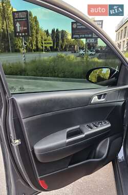 Позашляховик / Кросовер Kia Sportage 2021 в 