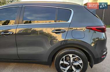 Позашляховик / Кросовер Kia Sportage 2021 в 