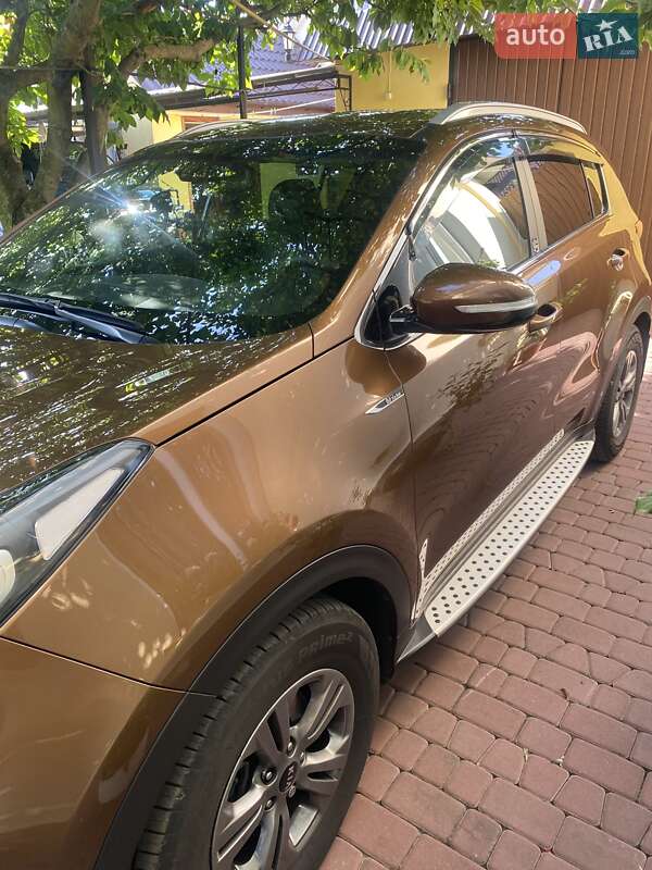 Позашляховик / Кросовер Kia Sportage 2017 в Нововолинську