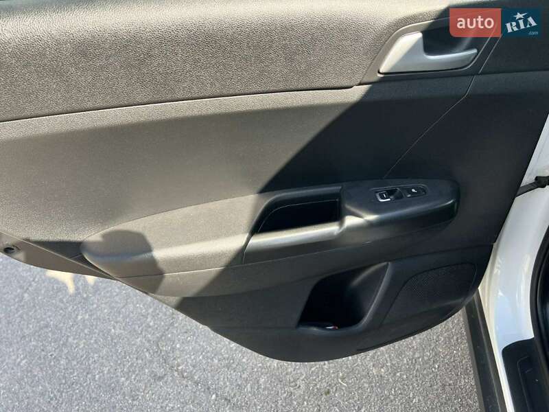 Внедорожник / Кроссовер Kia Sportage 2018 в Запорожье