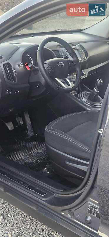 Позашляховик / Кросовер Kia Sportage 2013 в Коломиї