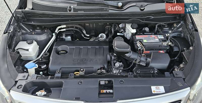 Позашляховик / Кросовер Kia Sportage 2013 в Коломиї