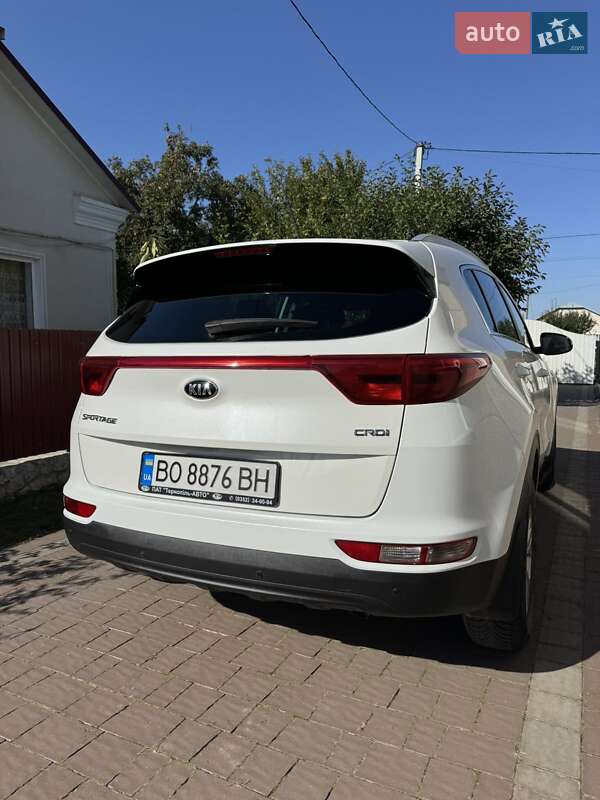 Внедорожник / Кроссовер Kia Sportage 2017 в Тернополе
