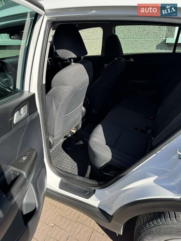 Внедорожник / Кроссовер Kia Sportage 2017 в Тернополе