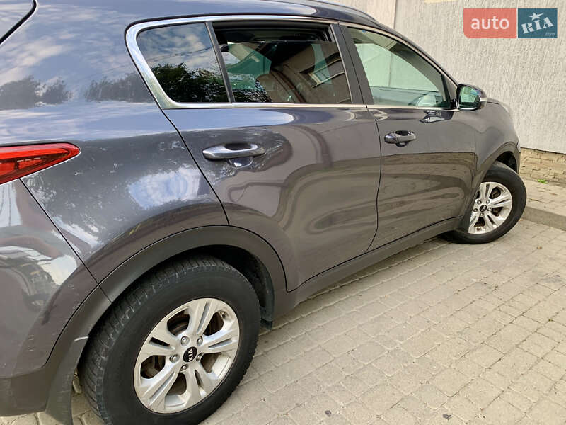 Внедорожник / Кроссовер Kia Sportage 2017 в Трускавце