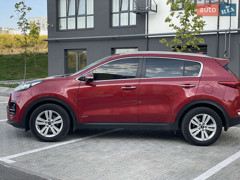 Внедорожник / Кроссовер Kia Sportage 2016 в Ровно