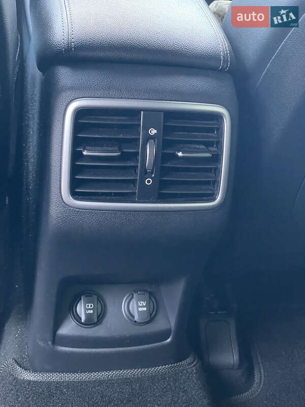 Внедорожник / Кроссовер Kia Sportage 2016 в Ровно