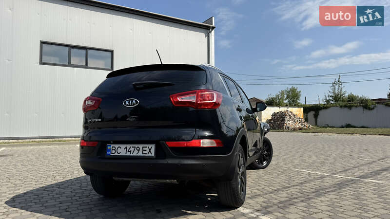Внедорожник / Кроссовер Kia Sportage 2011 в Ивано-Франковске