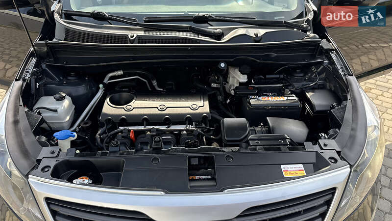 Внедорожник / Кроссовер Kia Sportage 2011 в Ивано-Франковске