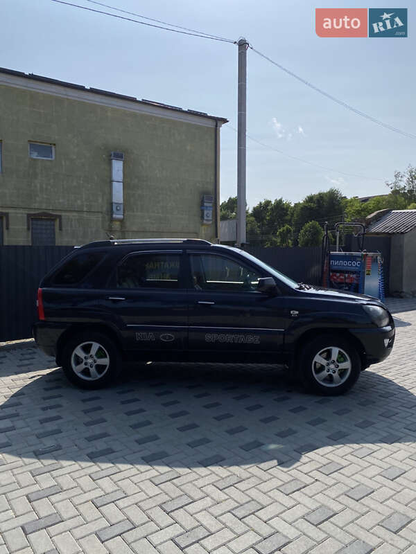 Позашляховик / Кросовер Kia Sportage 2007 в Шепетівці