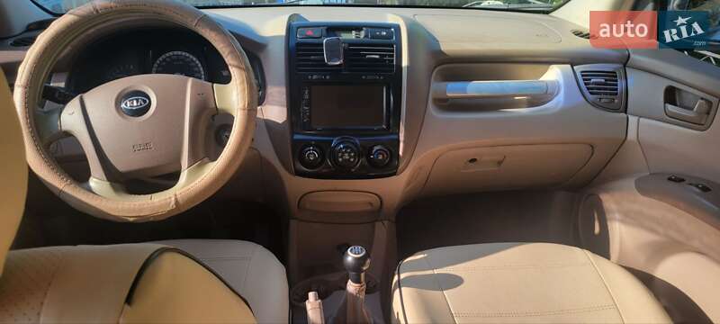 Позашляховик / Кросовер Kia Sportage 2006 в Чемерівцях