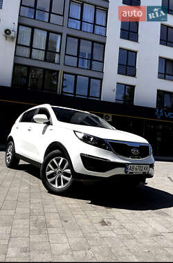 Внедорожник / Кроссовер Kia Sportage 2015 в Староконстантинове