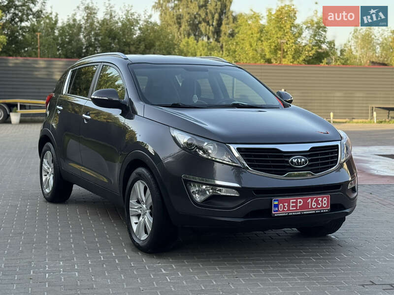 Позашляховик / Кросовер Kia Sportage 2011 в Радивиліві