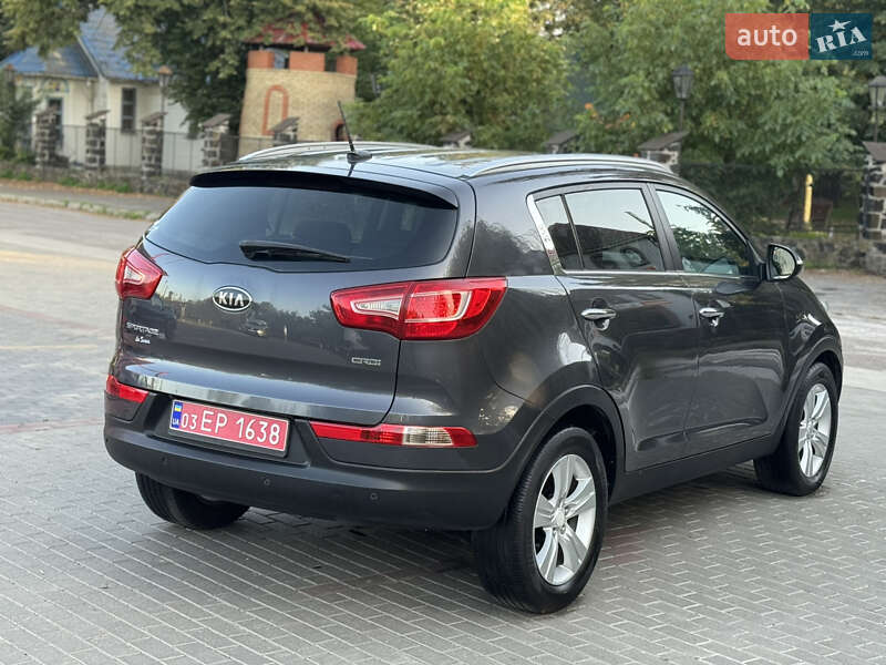 Позашляховик / Кросовер Kia Sportage 2011 в Радивиліві