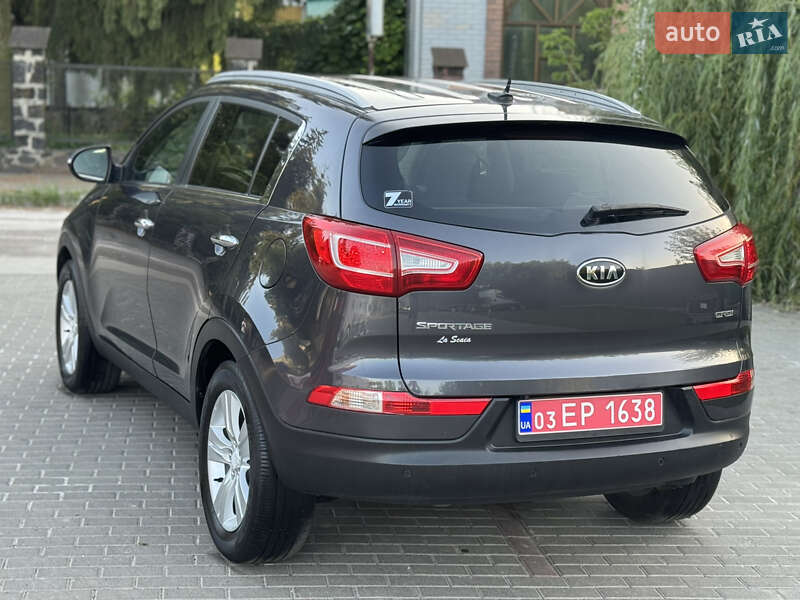 Позашляховик / Кросовер Kia Sportage 2011 в Радивиліві